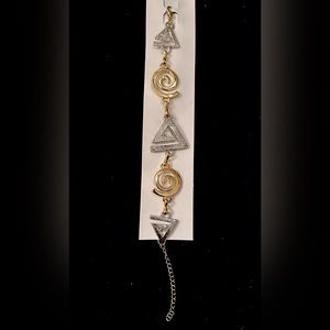 Geometric fashion bracelet